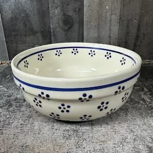 Polish Pottery 8" bowl Daisy Dots Boleslawiec Pottery - Thumbnail 3